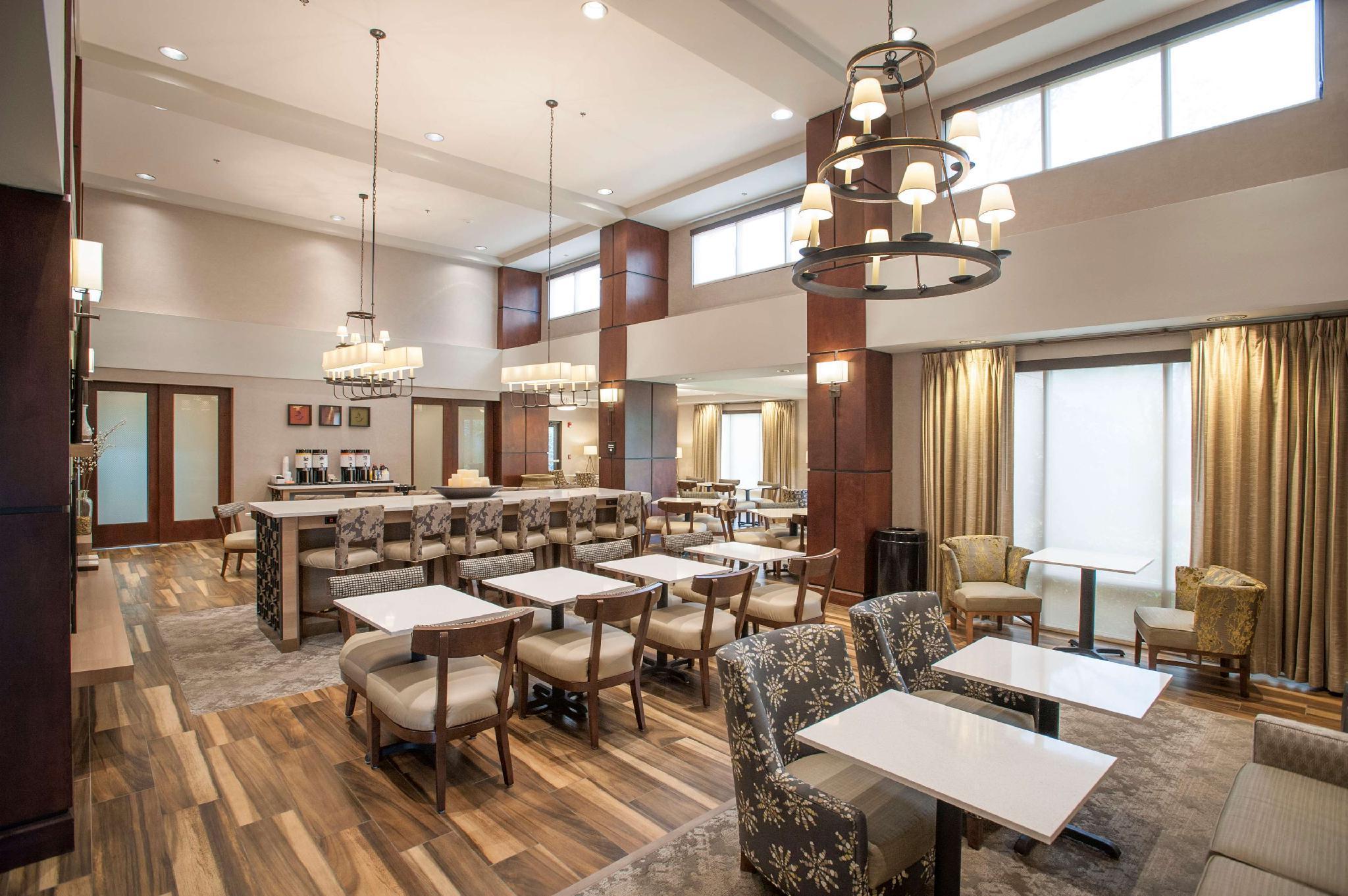 Hampton Inn & Suites Mobile Providence Park/Airport Exterior foto