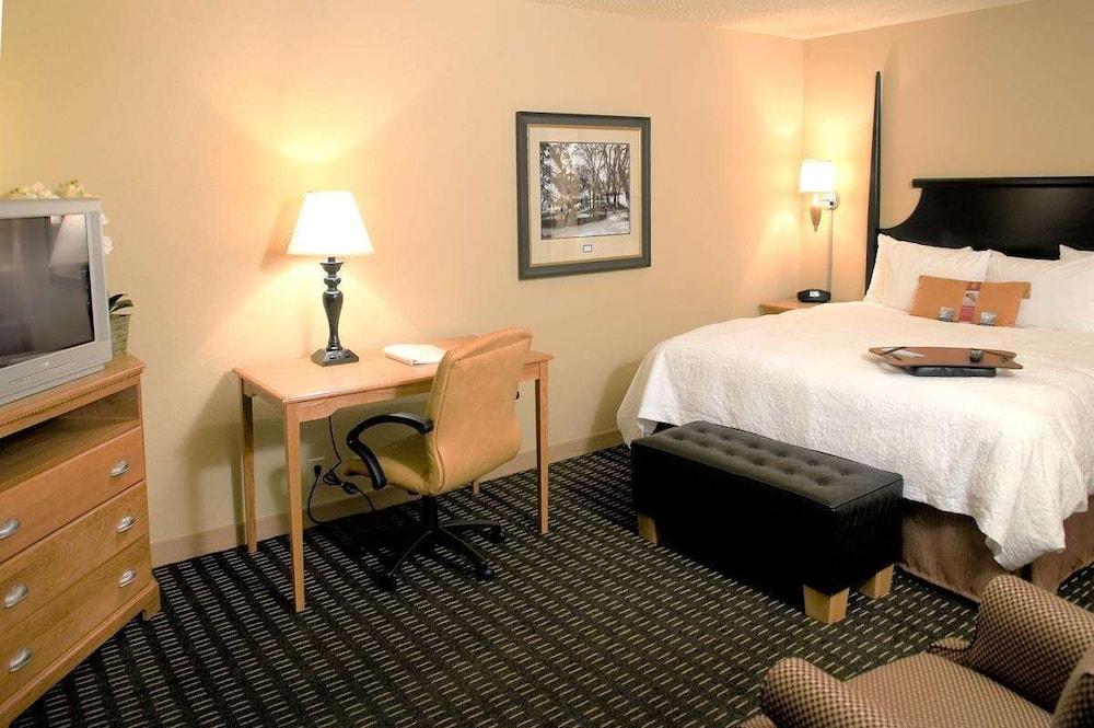 Hampton Inn & Suites Mobile Providence Park/Airport Exterior foto