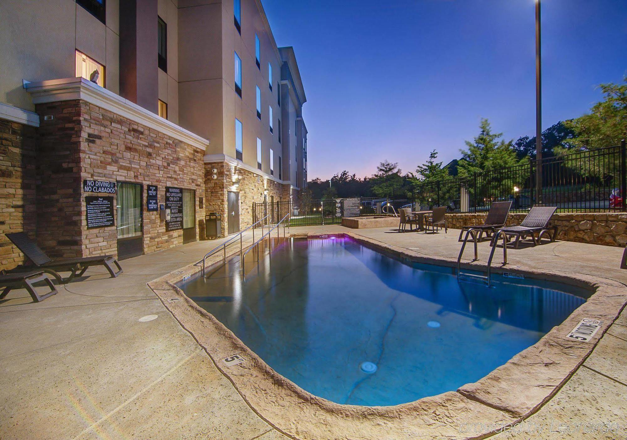 Hampton Inn & Suites Mobile Providence Park/Airport Exterior foto